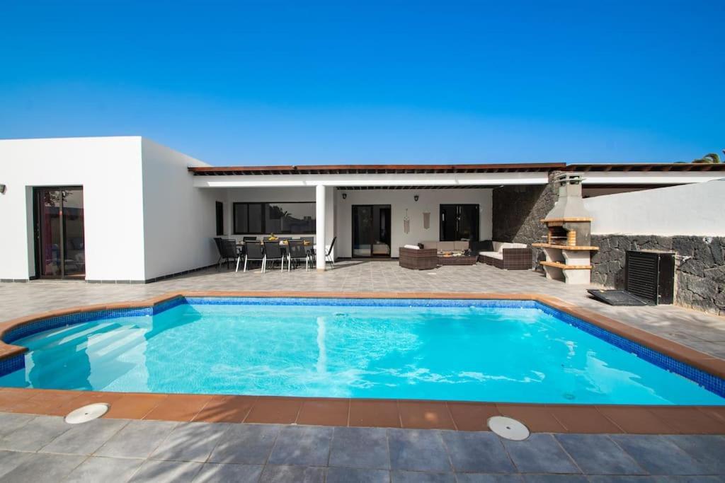 Casa Marlay Spacious, Heated Pool, Bbq & Fast Wi-Fi Only 15 Minutes Walk To Town Коста Бланка Экстерьер фото